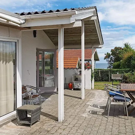 6 Person Holiday In Malling